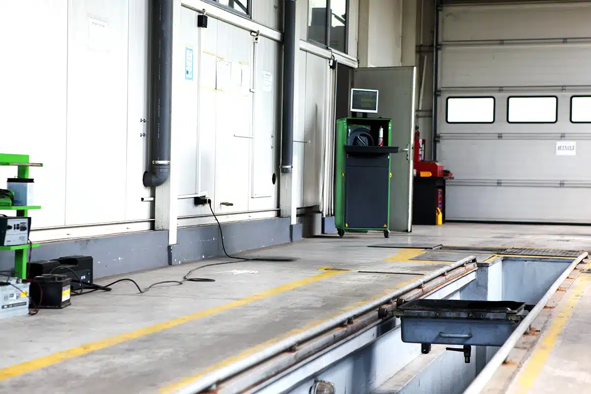 oil change bay